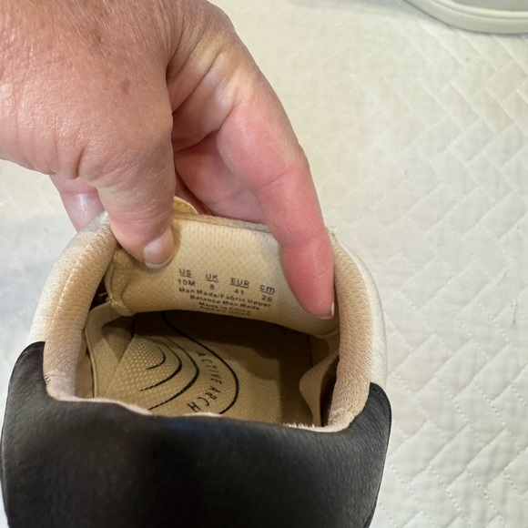 Off White LifeStride  Fashion Sneakers - Picture 4 of 6